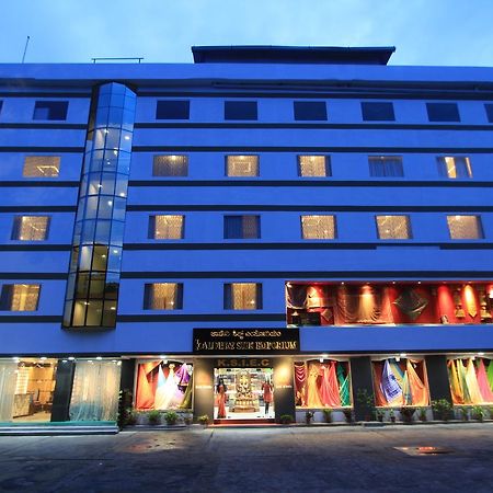 Sandesh Pride Mysore Bagian luar foto