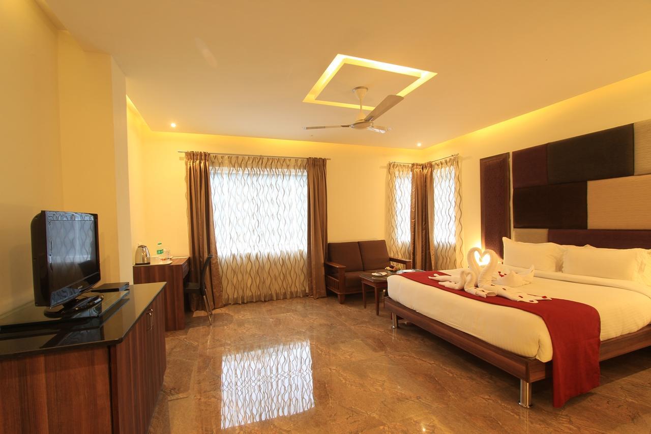 Sandesh Pride Mysore Bagian luar foto