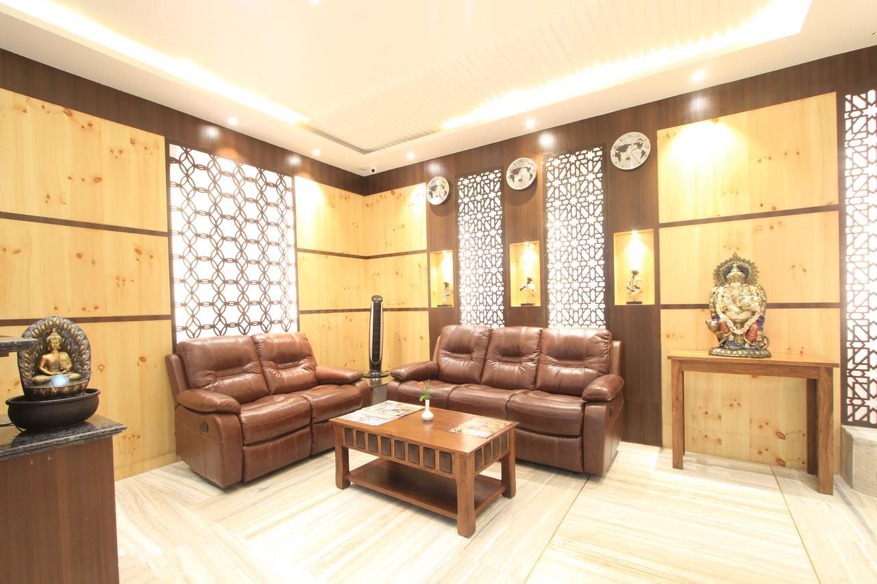 Sandesh Pride Mysore Bagian luar foto