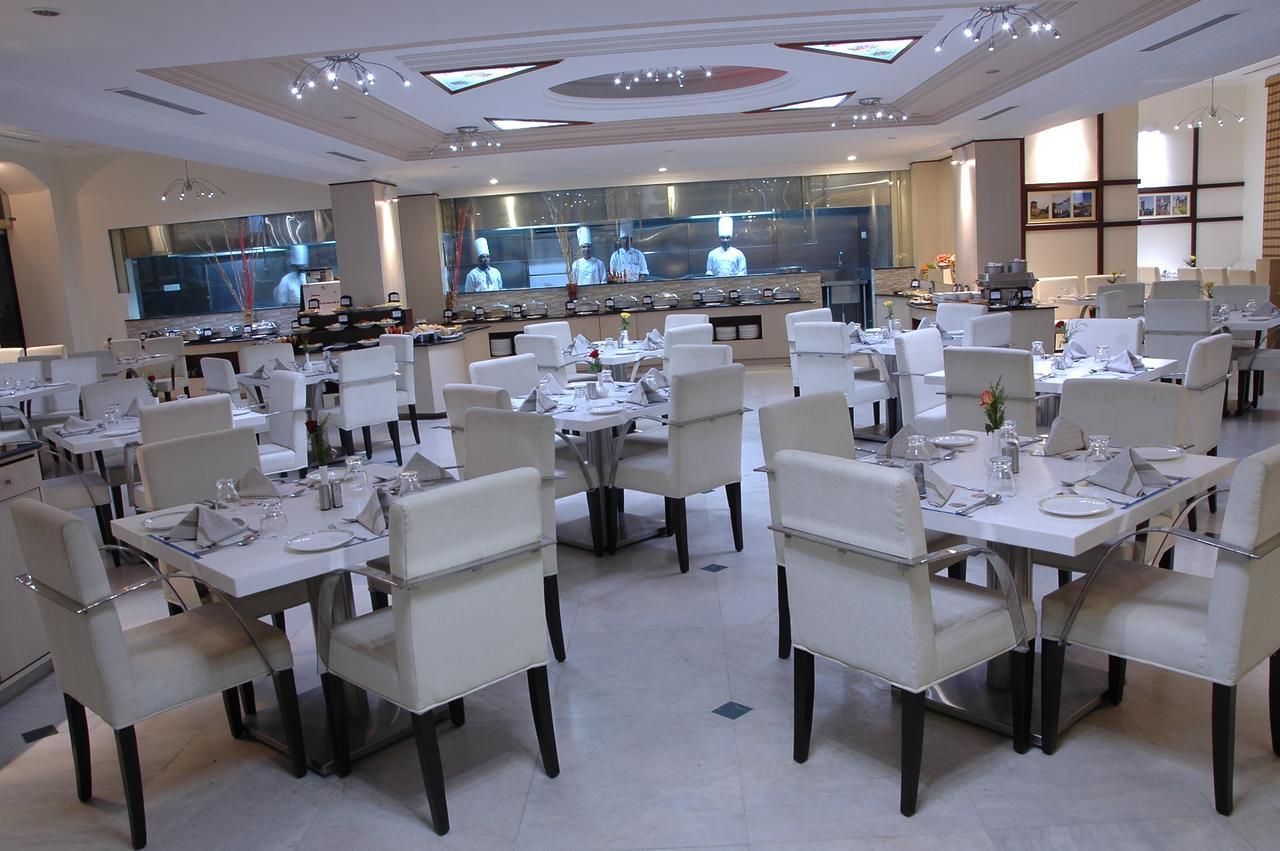 Sandesh Pride Mysore Bagian luar foto